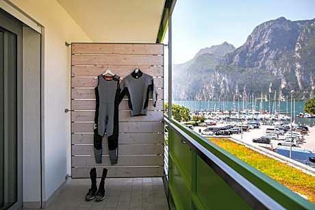 Comfort Apartment with Lake View