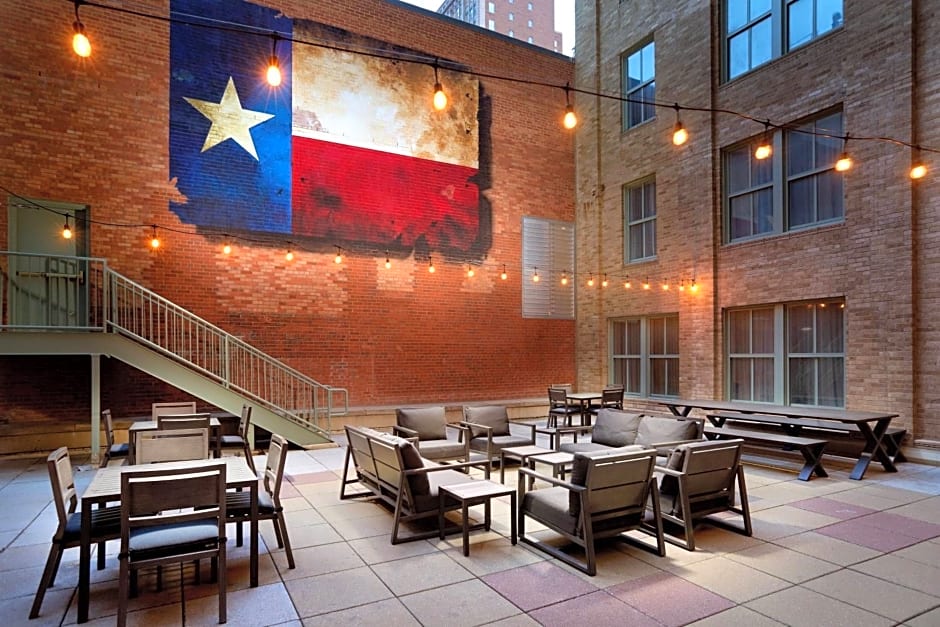 Courtyard by Marriott Fort Worth Downtown/Blackstone