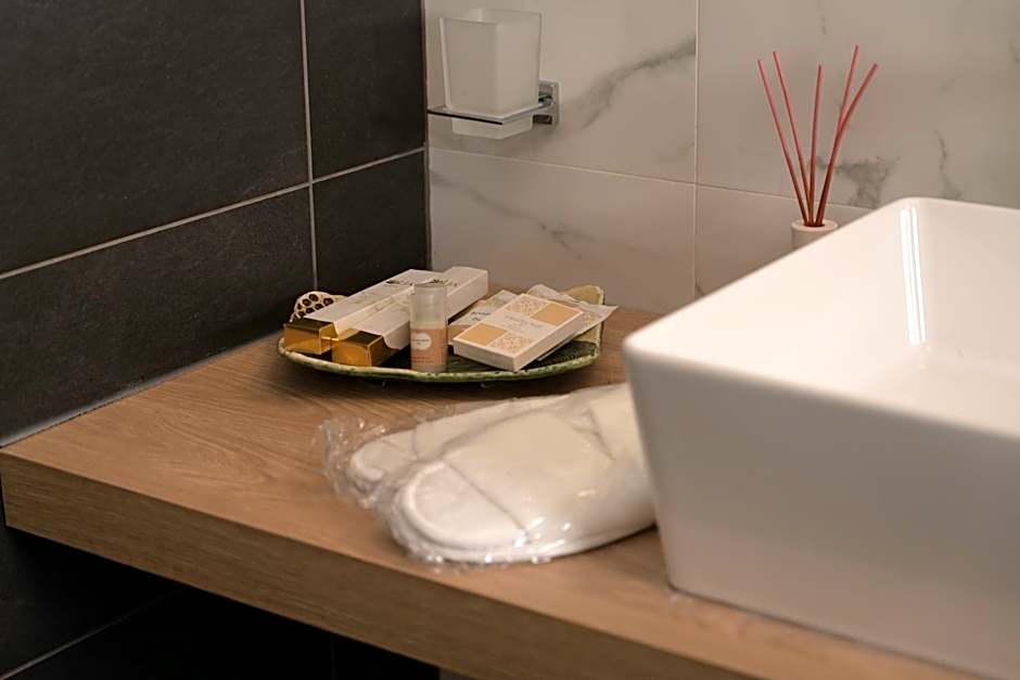 Palace Eight - Suites & Spa