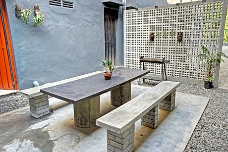 OYO 93040 Calatheya Homestay Syariah