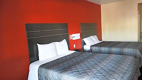 Queen Room with Two Queen Beds - Disability Access