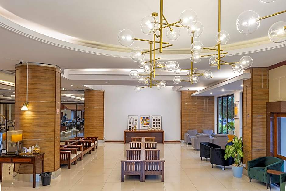 The President Hotel at Chokchai 4