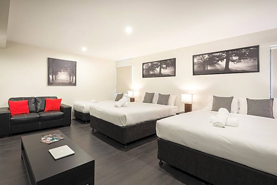 Ascot Budget Inn & Residences