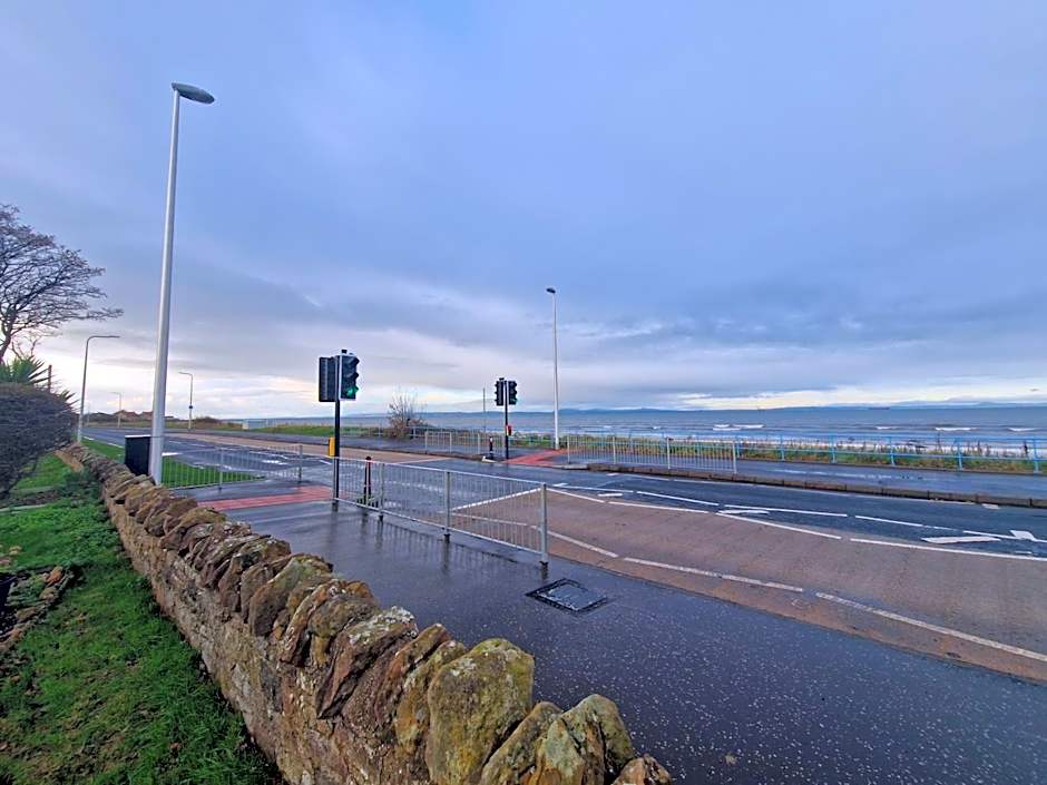 Sea view Caravan with terrace Own Parking