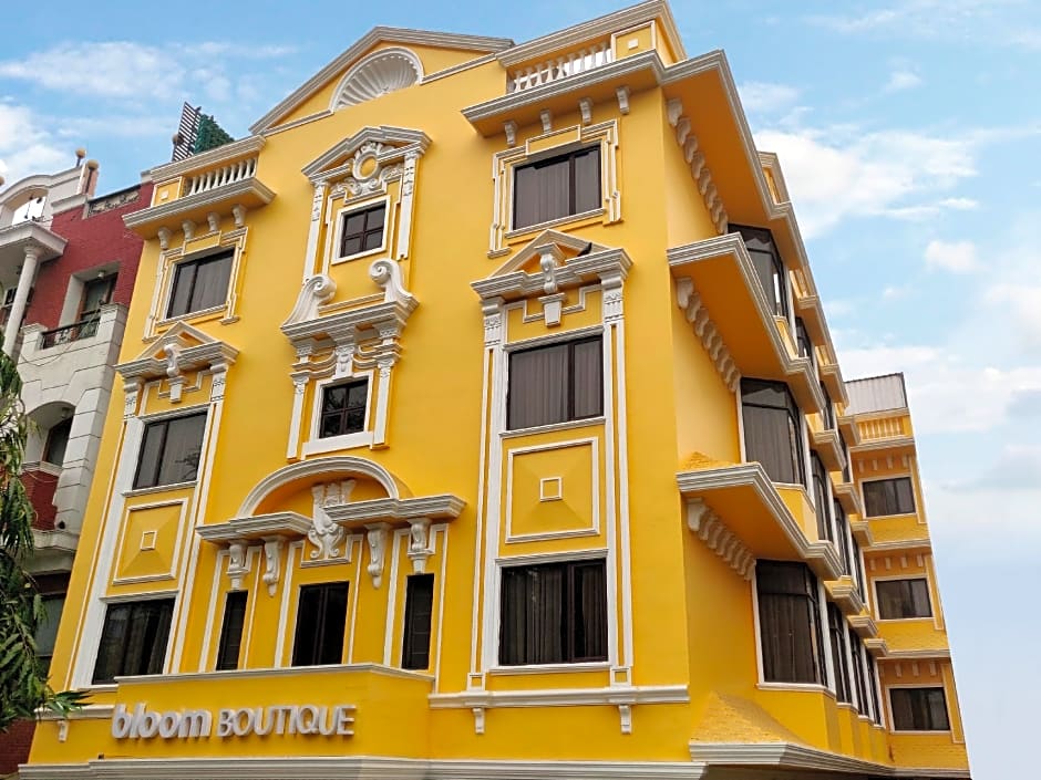 Bloom Boutique I GK1