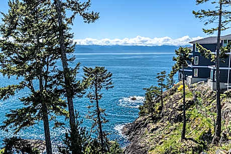 SookePoint Ocean Cottage Resort