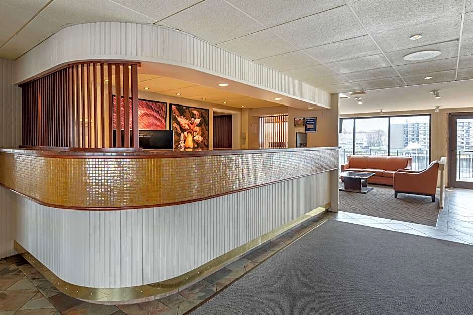 Best Western Plus Captain's Quarters