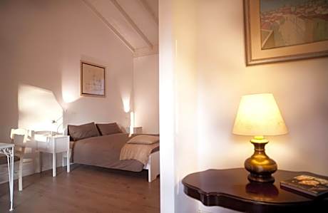Junior Suite with Garden View 19