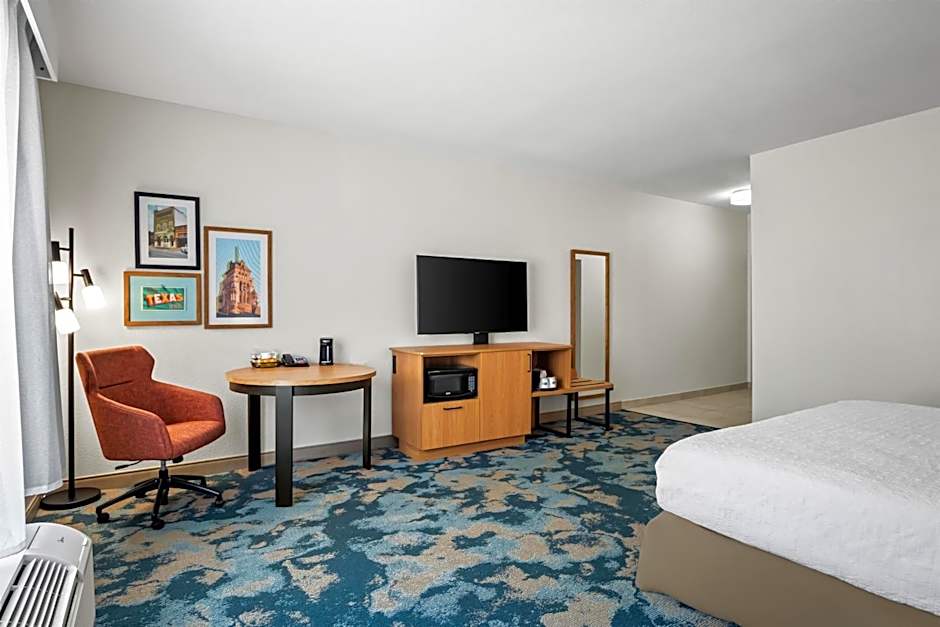 Hampton Inn By Hilton & Suites Waxahachie