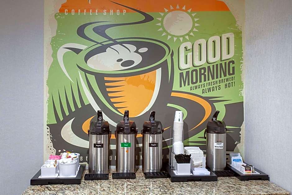 Wingate by Wyndham Charleston Coliseum