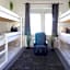 Hotel Ulm Zentrum - Komplettes Zimmer, Hochbett, Android TV & eigenem Bad - perfekt fur Familien & Gruppen