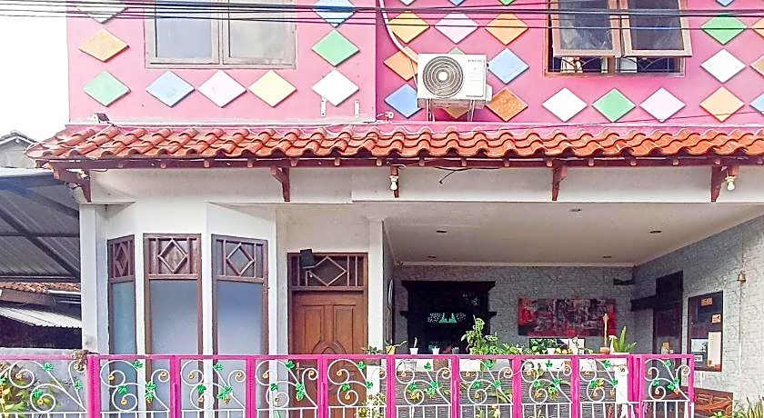 Hotel O Trihakso Guesthouse