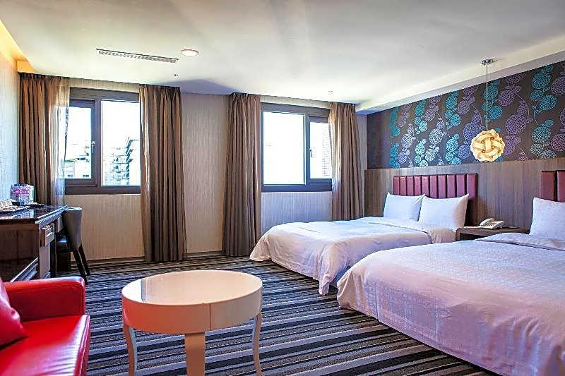 Zaw Jung Business Hotel