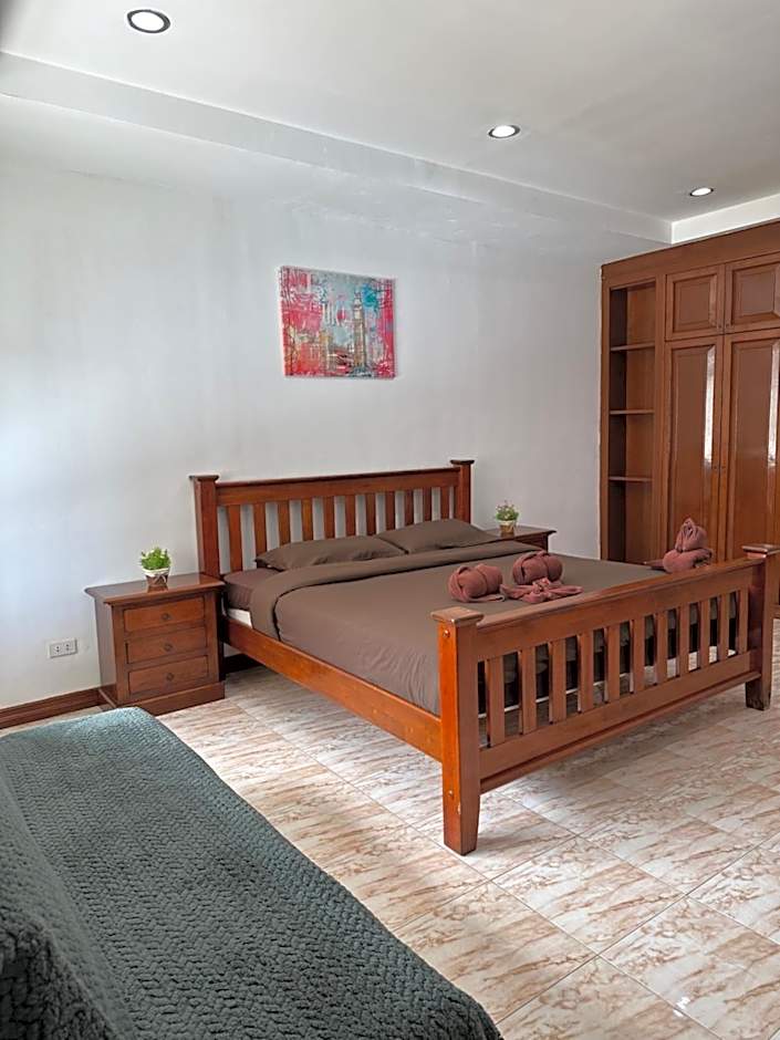 BT hotel Kata Beach