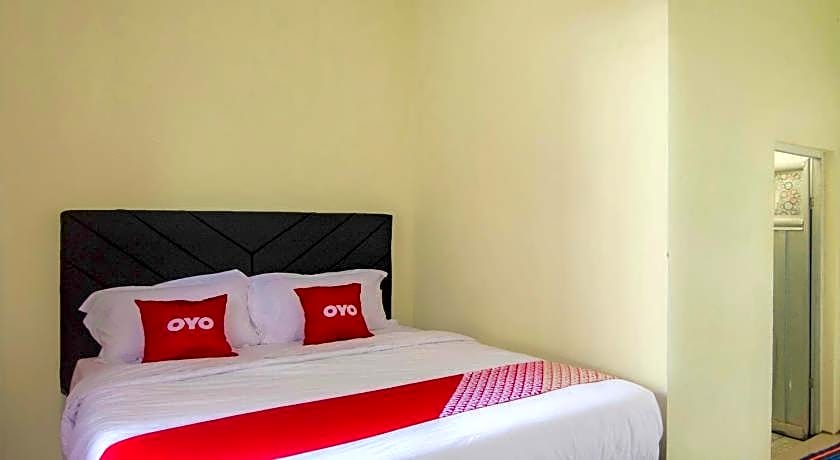 OYO 92714 Miracle Kost