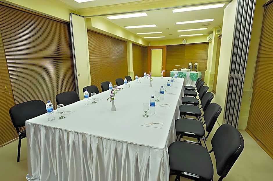 Puri Kiic Golf View Hotel