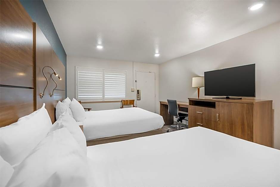 Best Western Plus Clocktower Inn