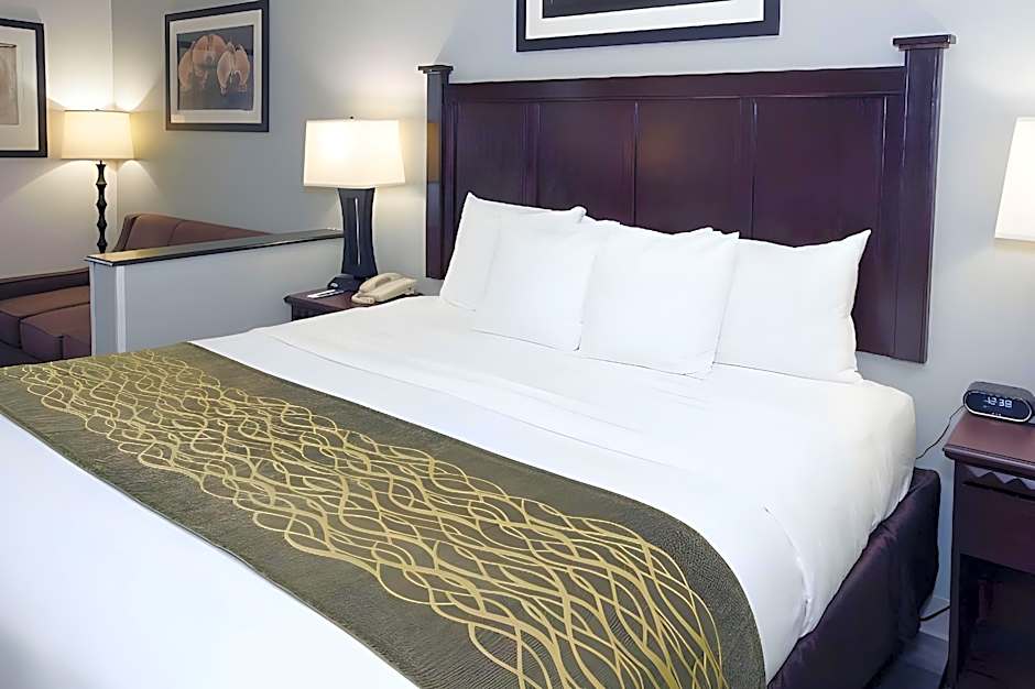 Best Western Paramus Hotel & Suites
