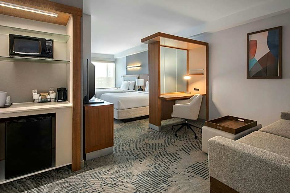 Photo 1 of 3 of 2 Queen Beds with Trundle Bed Suite, Mobility Accessible, Bathtub