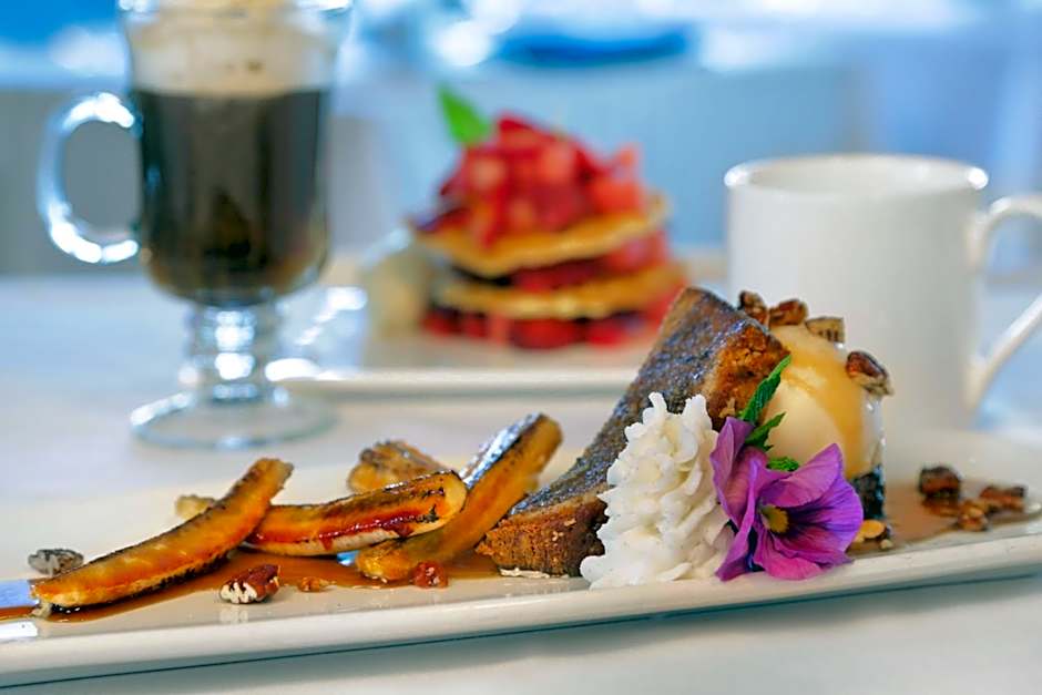Madison Beach Hotel Curio Collection by Hilton