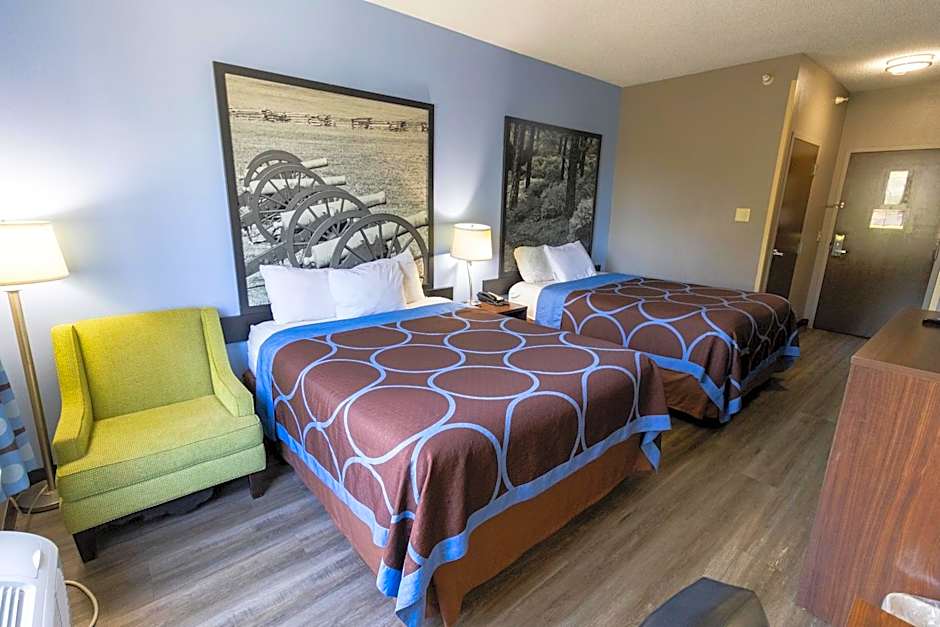 Super 8 by Wyndham Smithfield-Selma