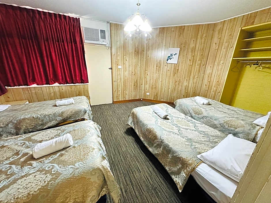 Jacksons Motor Inn