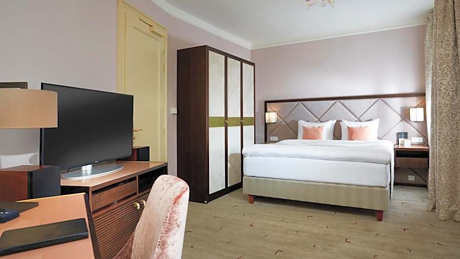 Aria Hotel
