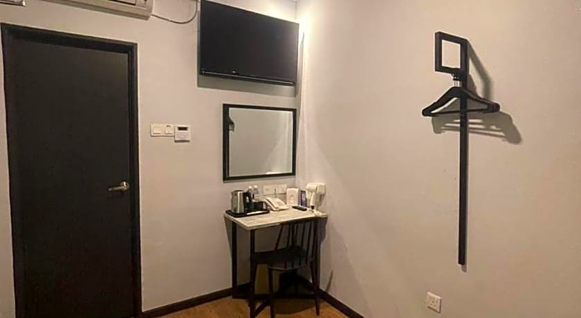 The Leverage Lite (Kuantan)