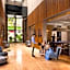 The Den Bengaluru, Lxr Hotels & Resorts