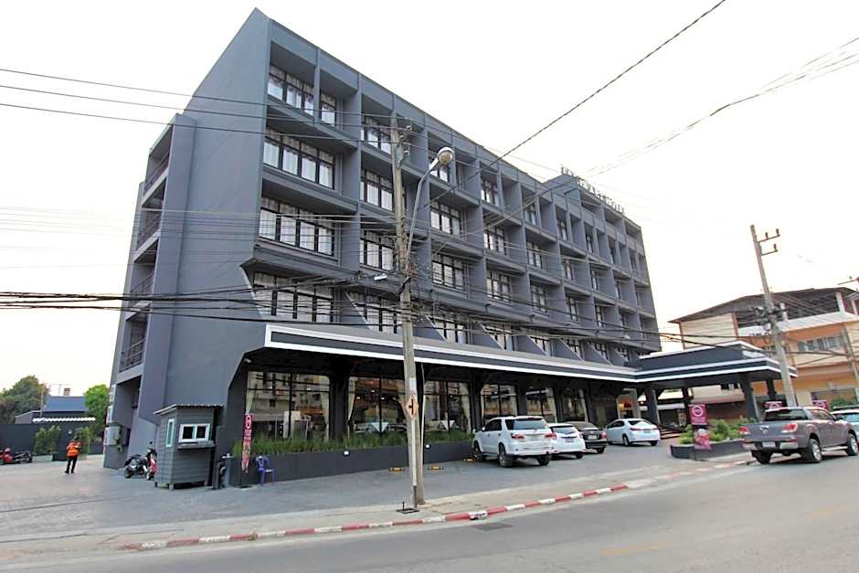 TARIS ART HOTEL PHRAE