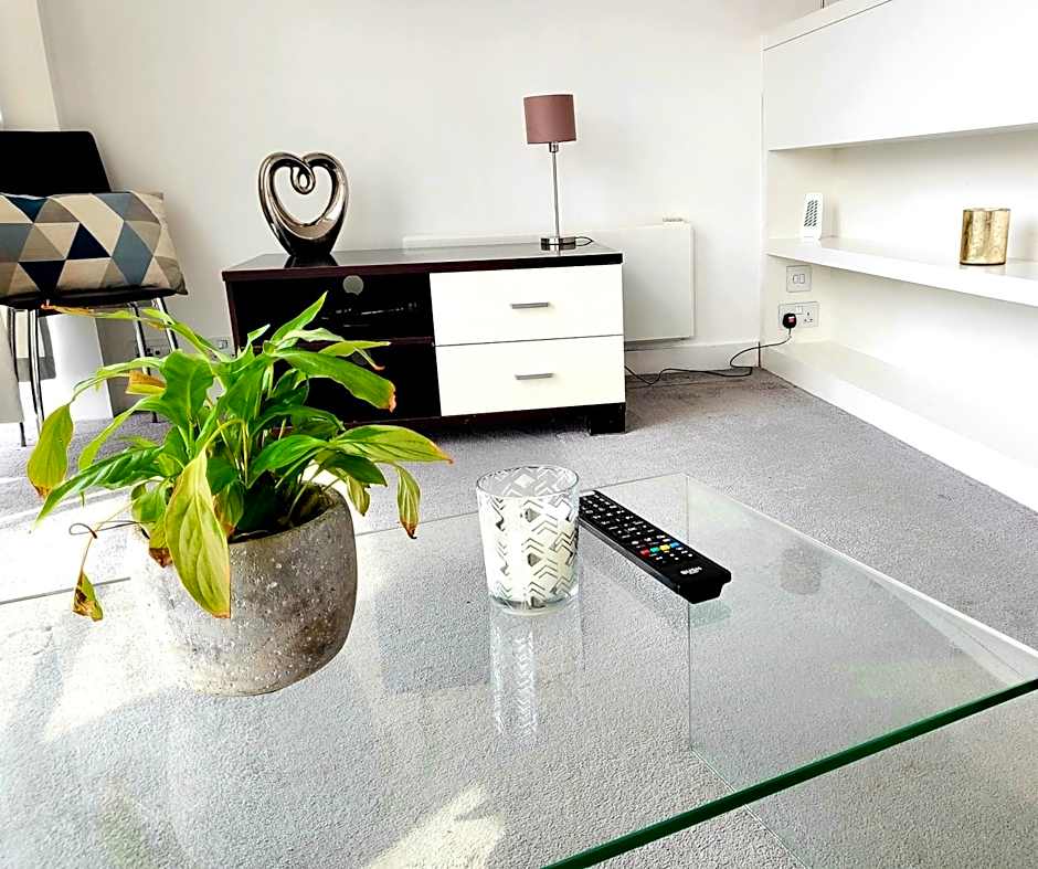 Cityscape Apartment in Birmingham with Self Checkin