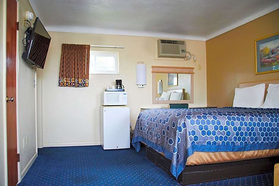 The Perrysburg Budget Inn