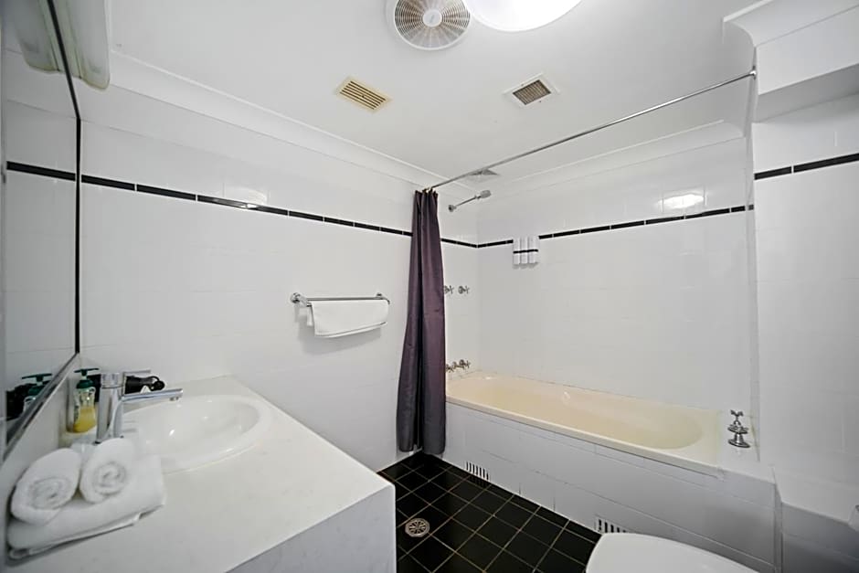 Golf Place Inn Wollongong
