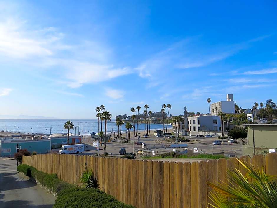 Beach Street Inn and Suites