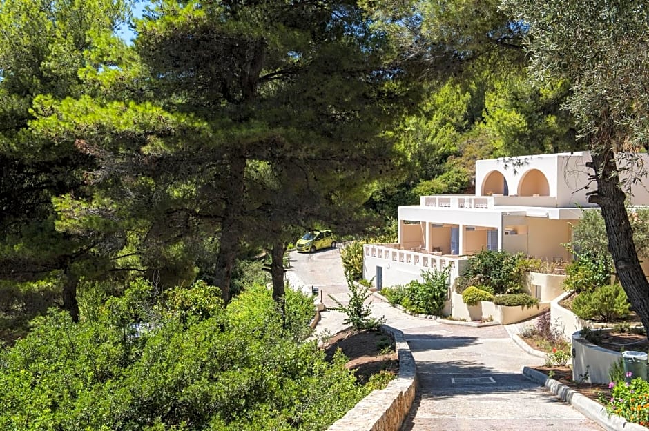 Alonissos Beach Bungalows And Suites Hotel