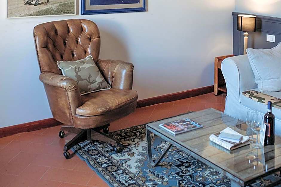 Soprarno Suites
