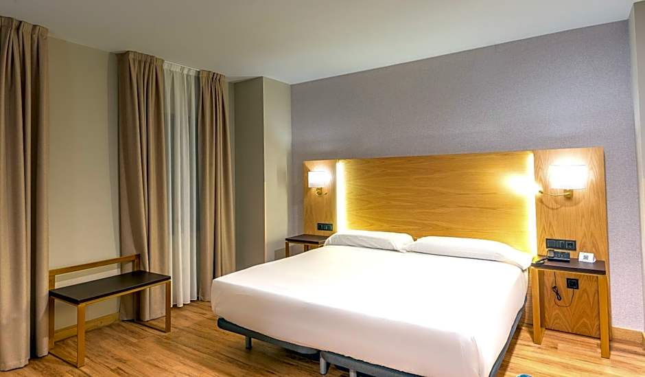 Hotel Zentral Mayoral