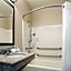 Holiday Inn Express & Suites - Muncie By IHG