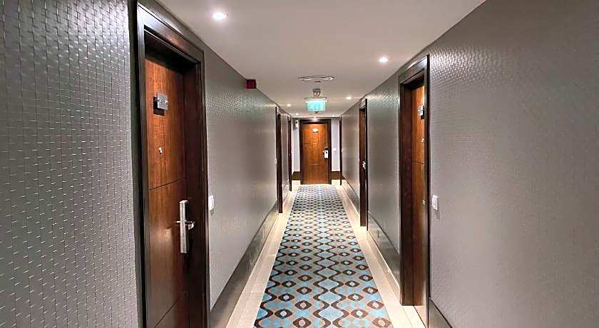 Phoenix Plaza Hotel Apartments