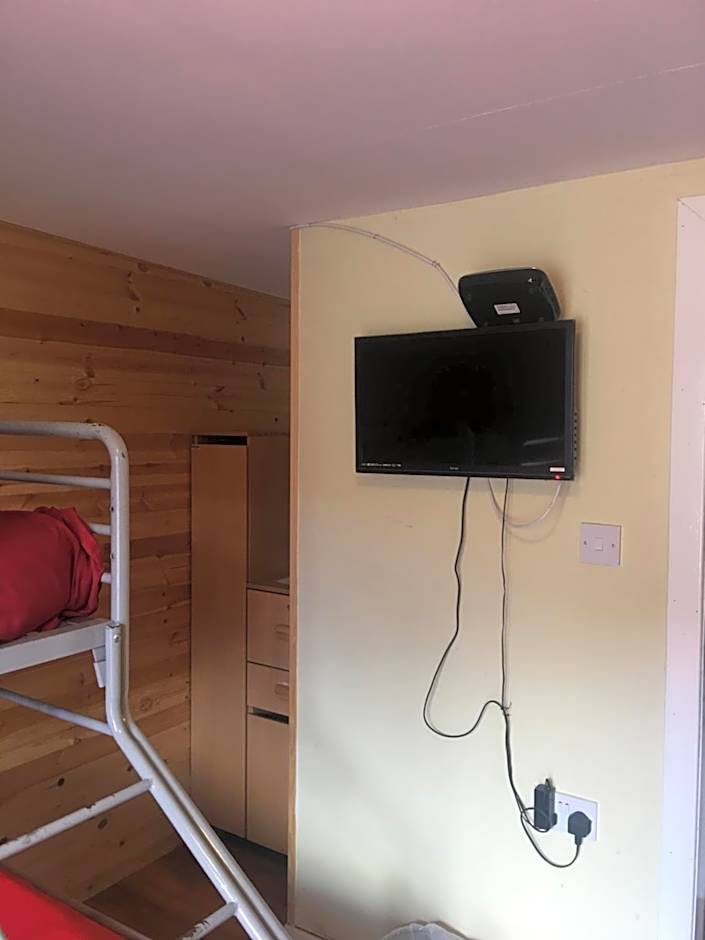 1 Lochness Rooms&Hostel