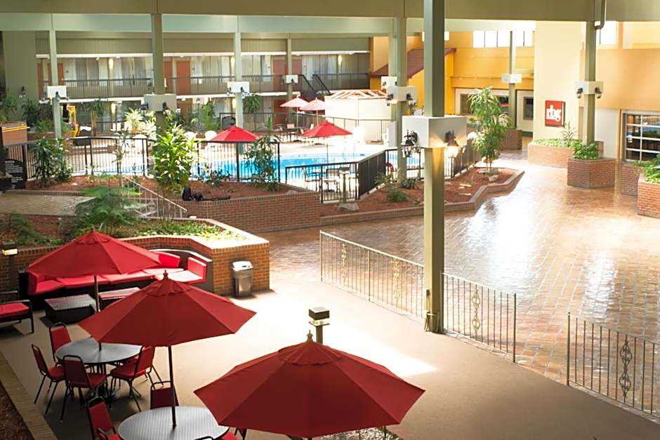 Ramada by Wyndham Indiana