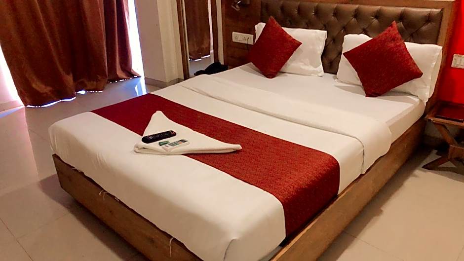 Hotel Grandeur-Near Mumbai International Airport