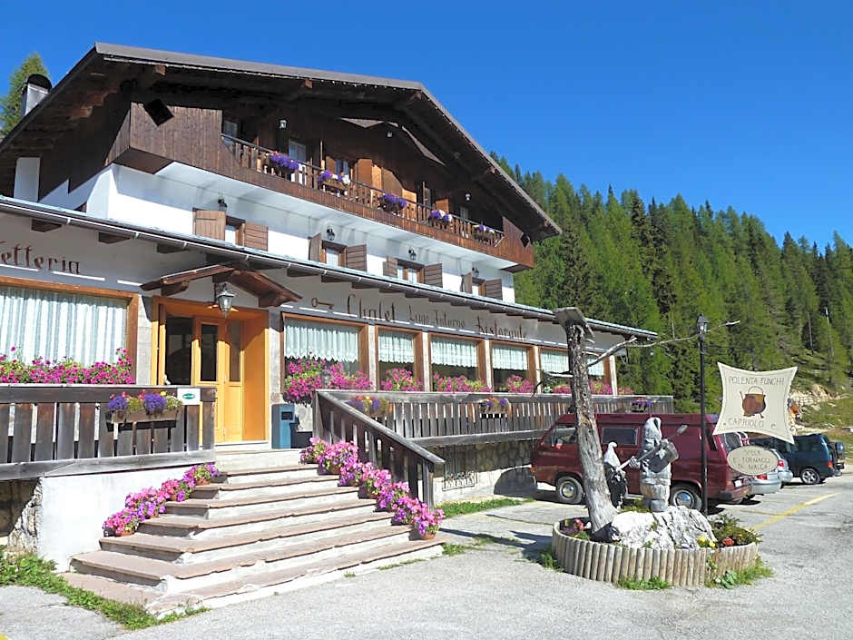 Albergo Chalet Lago Antorno