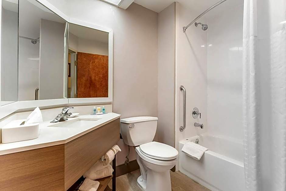Comfort Inn & Suites LaVale - Cumberland