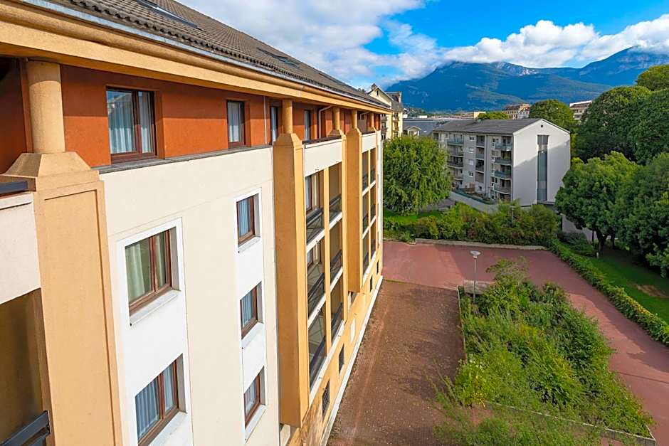 Kyriad ChambÃ©ry Centre - HÃ´tel et RÃ©sidence