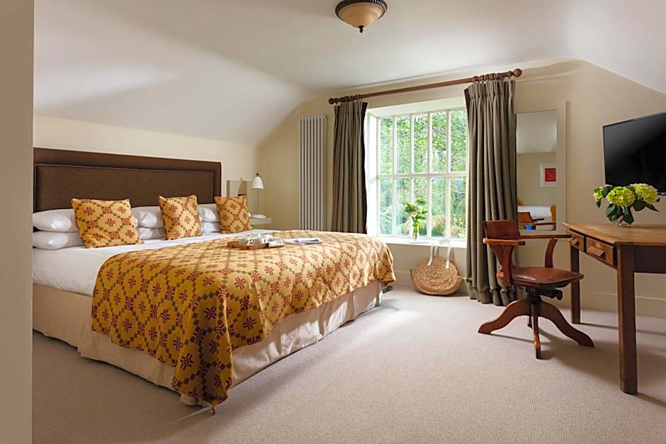 The Plume of Feathers