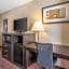 Quality Inn & Suites West Bend