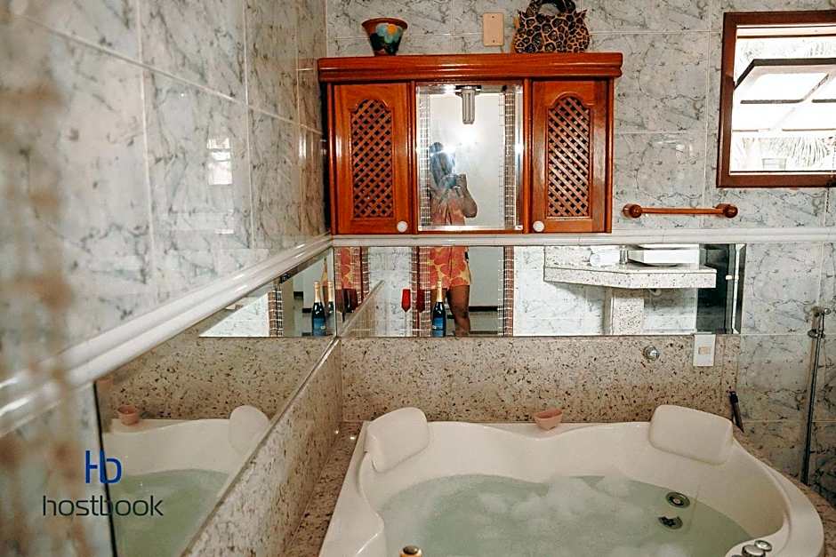 Casarão do Bosque a 200 m da praia | ROUR218