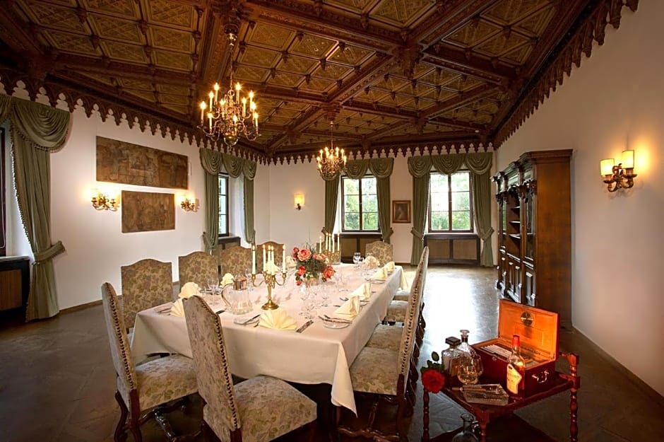Hotel Schloss Weikersdorf