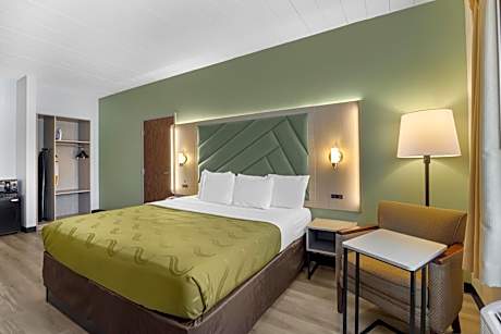 King Room - Accessible/Non Smoking